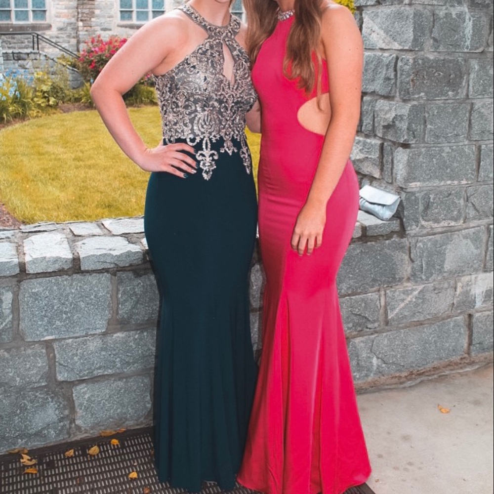 Prom/ Formal Dress - Picture 4 of 5